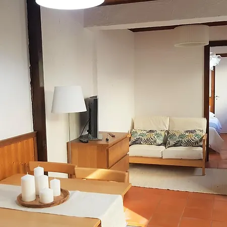 Beach House, Typical * Parede
